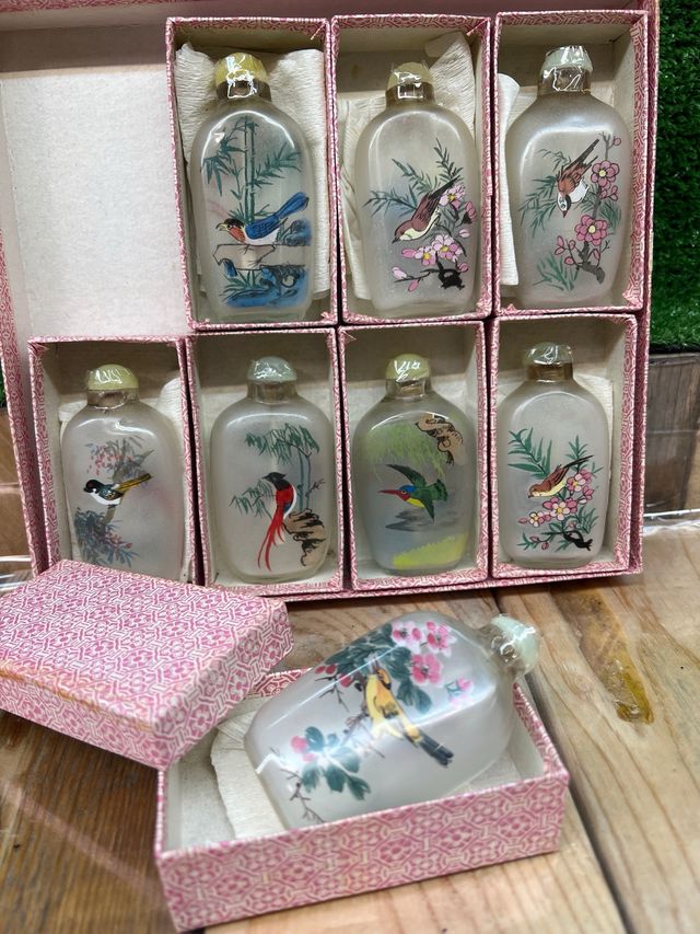 8 Bottiglie da fiuto cinesi vintage con uccelli