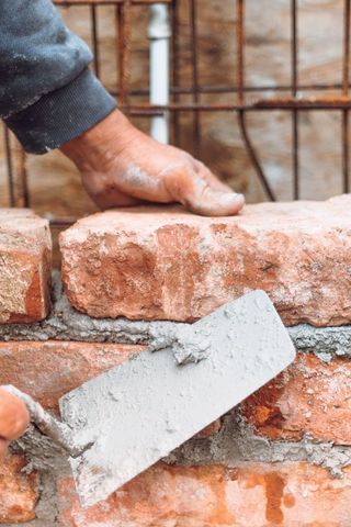 Herramienta de albañilería oficial