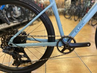 Bicicleta Gravel Cube Nuroad Rookie Pro