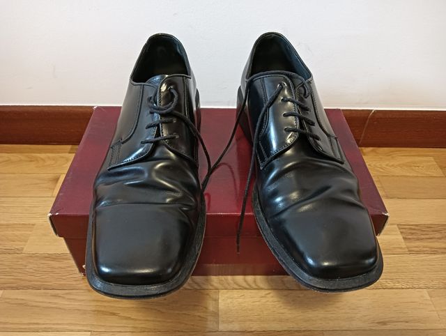 Zapatos de vestir negros para caballero