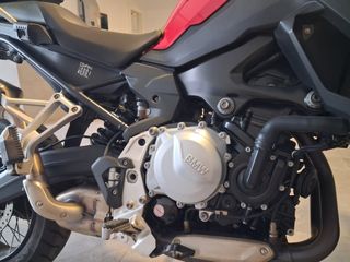 BMW F 850 GS Roja