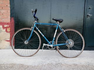 Bicicleta BH azul