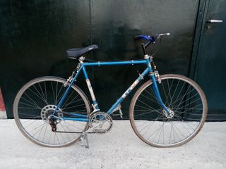Bicicleta BH azul