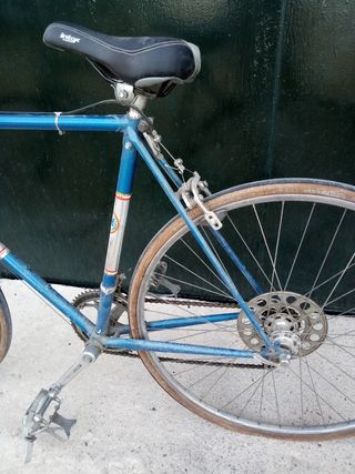 Bicicleta BH azul