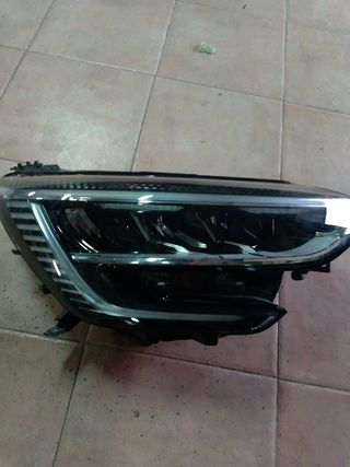 Faro derecho Renault Megane 4 LED Pura Vision