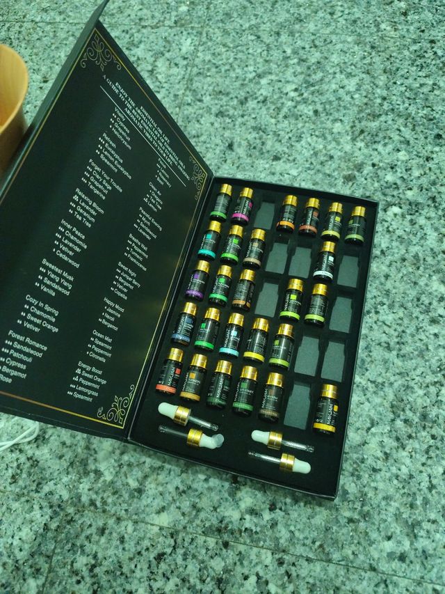 Humidificador de Aromas y Set de Aceites Esenciale