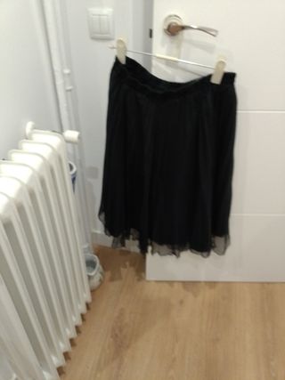 Falda plisada negra talla 44