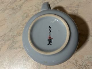 Tazza azzurra in ceramica romantica con cuori