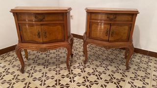 Comodini antichi in legno