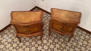 Comodini antichi in legno