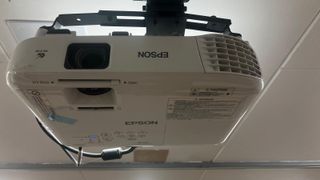 Proyector Epson EB-E01
