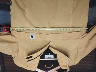Chaqueta Carhartt Amarilla talla S