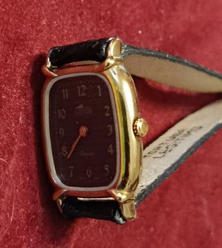Reloj Lotus Mujer Vintage Negro/Dorado