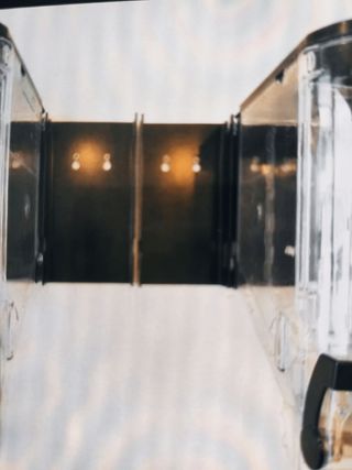 Dispensador de alimentos transparente