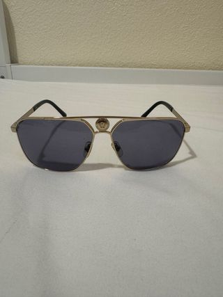 Gafas de sol Versace doradas