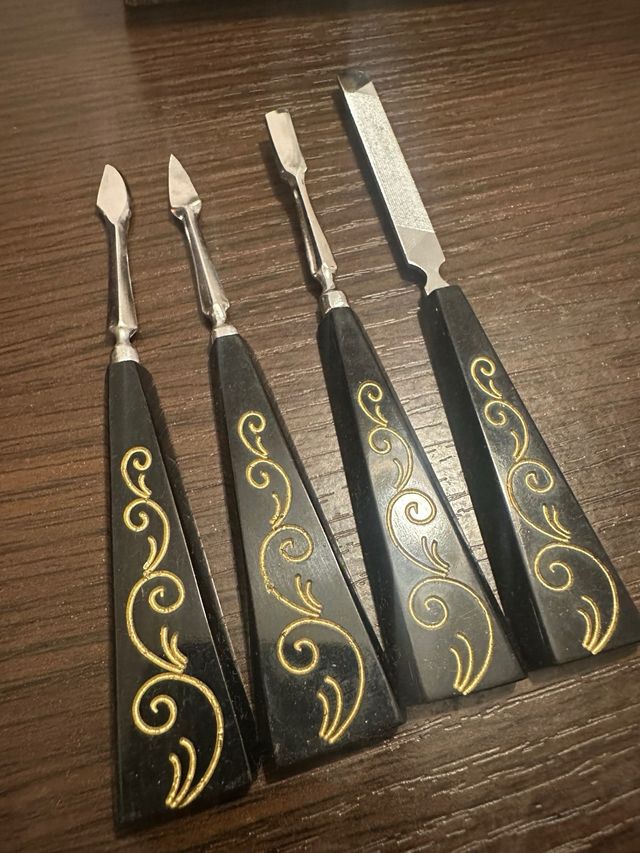 Juego de tocador vintage beige y dorado