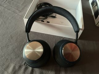 Auriculares Bang & Olufsen Beoplay Portal Negros