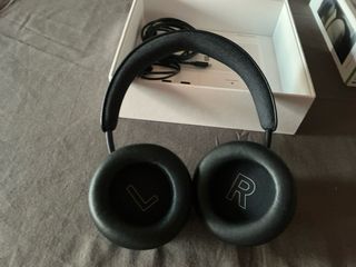 Auriculares Bang & Olufsen Beoplay Portal Negros