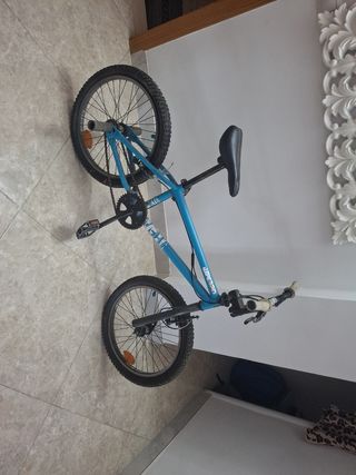 Bicicleta BMX Azul
