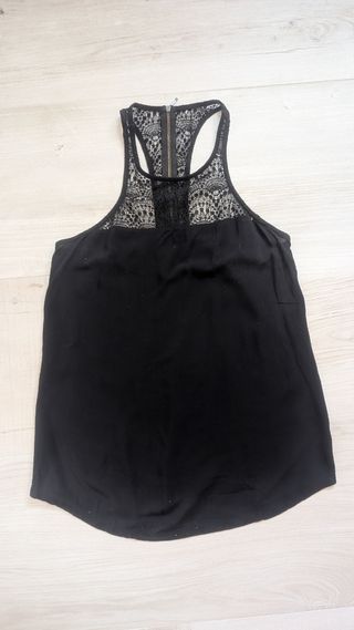Top Negro Encaje Stradivarius