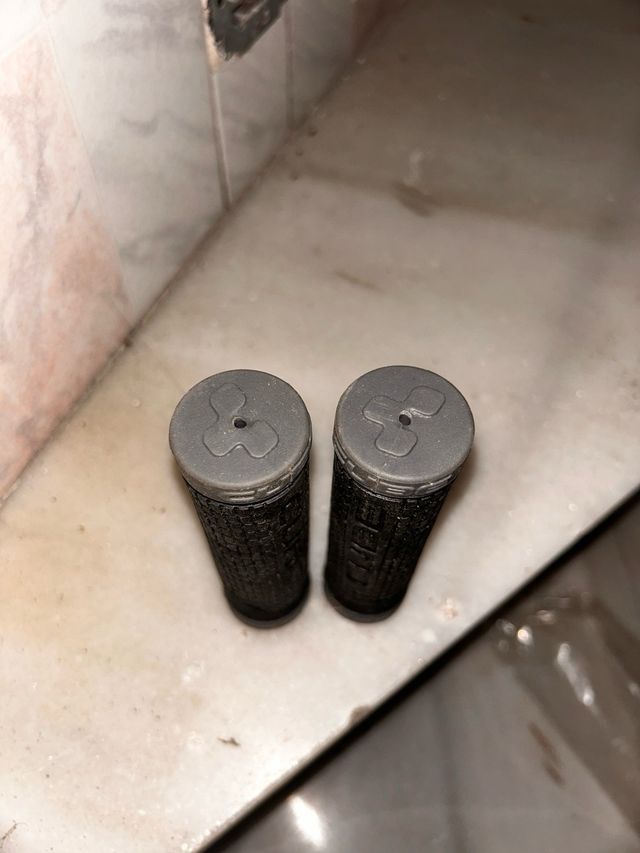 Puños CUBE para Moto