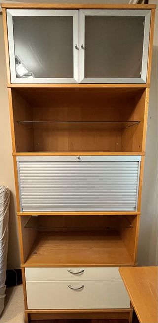 2 Estanterías con cajones y puertas  de IKEA