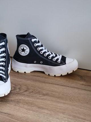 Converse  Negras Plataforma talla 40 