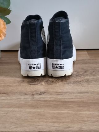 Converse  Negras Plataforma talla 40 
