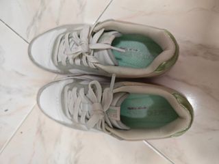 Zapatillas Skechers Court Classics Gris/Blanco