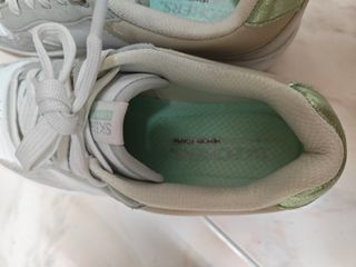 Zapatillas Skechers Court Classics Gris/Blanco