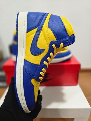Air Jordan 1 Retro High Azul y Amarillo