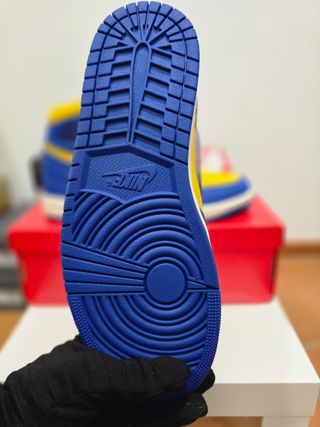 Air Jordan 1 Retro High Azul y Amarillo