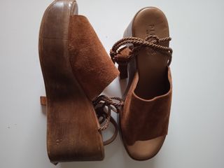 Sandalias PIECES ante marrón talla 40