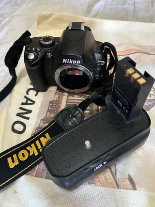 2 fotocamere Nikon D60 + accessori da 10'2 megapixel