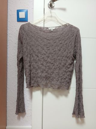 Blusa lila Pull&Bear con transparencias