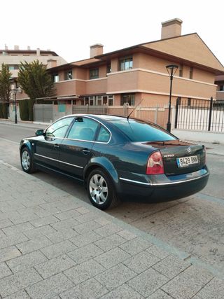 Volkswagen Passat 2003