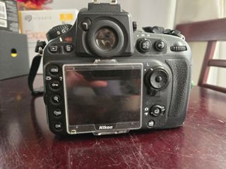Cámara Nikon D800 + 2 objetivos