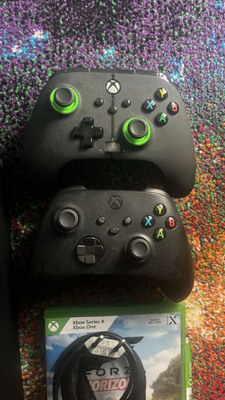 Xbox + Forza Horizon Negro