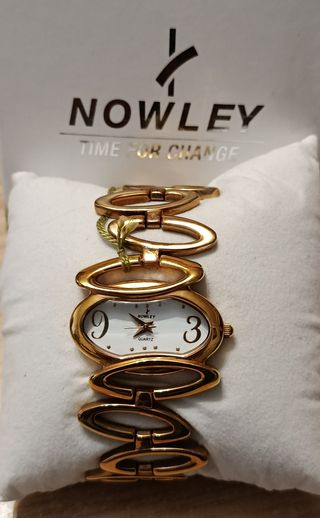 Reloj Nowley Mujer. Nuevo