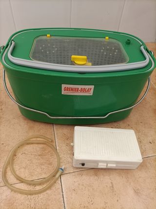 Cubo de pesca porta cebos con aireador