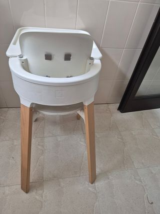 Trona Stokke Steps Blanca