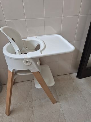 Trona Stokke Steps Blanca
