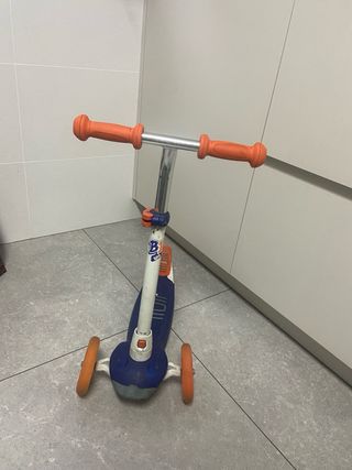 Patinete Oxelo B1 3 Ruedas Azul, blanco y naranja