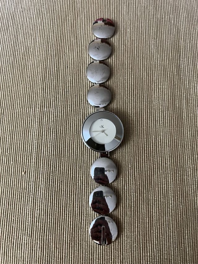 Reloj Calvin Klein Quartz Mujer Plata