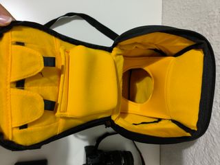 Canon EOS 100D + Objetivo 18-55mm + accesorios