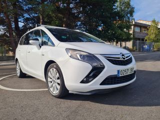 Opel Zafira Tourer 2014