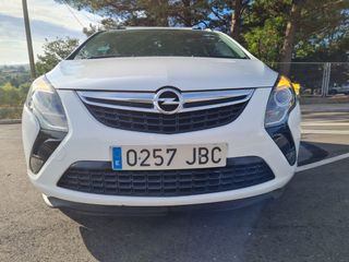 Opel Zafira Tourer 2014