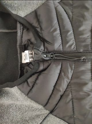 Chaqueta Roly con capucha Talla S