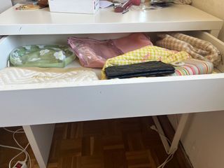 tocador con espejo en perfecto estado 