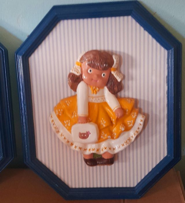 Dúo de cuadros decorativos de muñecas
